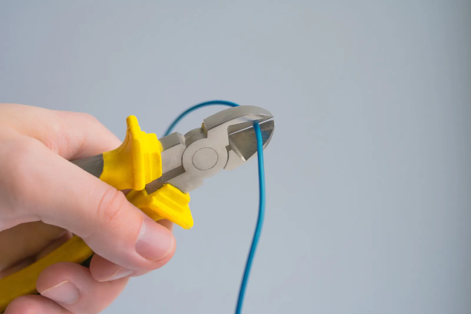 Cutting a conductor to length, for licensed electrician in Vancouver